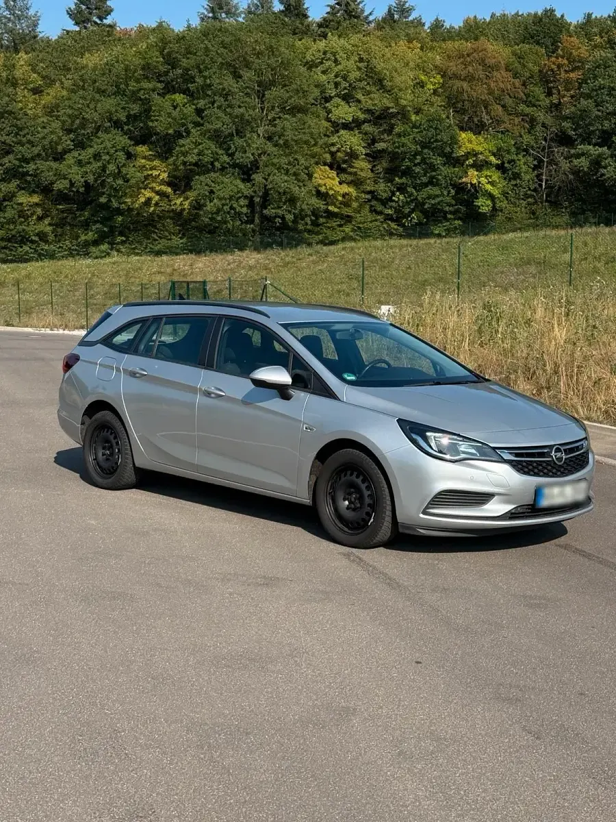 Gebraucht Opel Astra 105 PS (77 kW) 2019 Silber Kombi