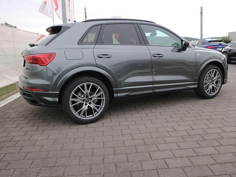 Gebraucht Audi Q3 S-Line 193 PS (141 kW) 2025 Mythosschwarz metallic SUV