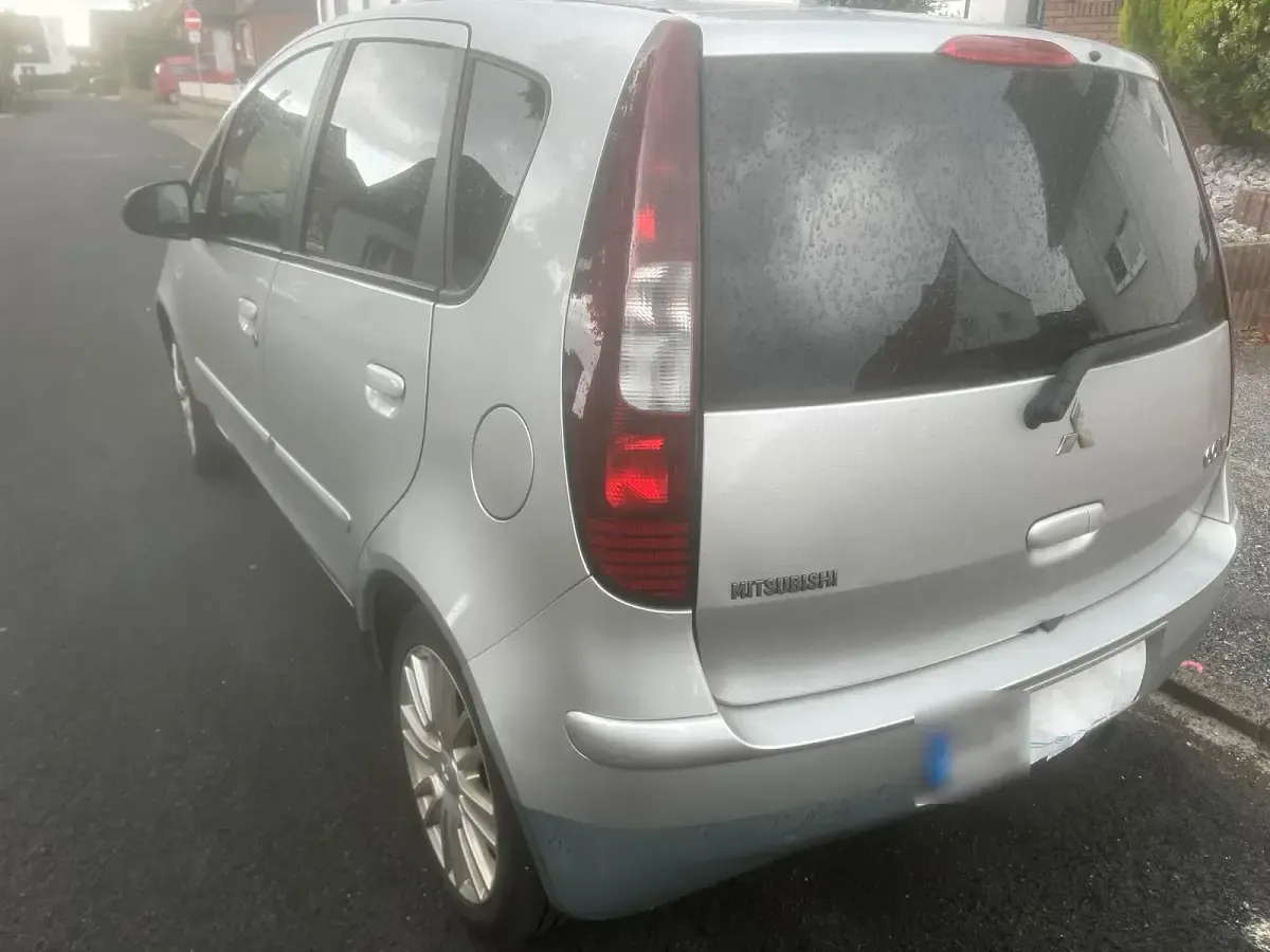 Gebraucht Mitsubishi Colt 95 PS (69 kW) 2007 Silber Kleinwagen