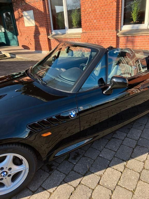 Gebraucht BMW Z3 Performance 116 PS (85 kW) 1997 Schwarz Cabrio
