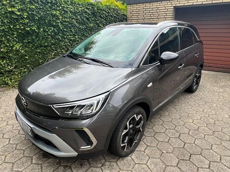 Grau Gebraucht 2022 Opel Crossland Ultimate SUV | 16.300 € (Fairer Preis) - Bild 1/4