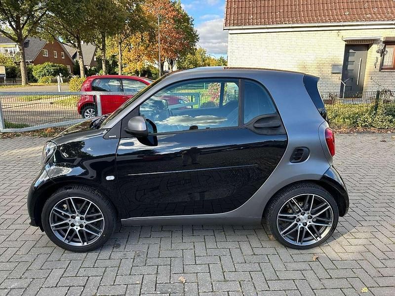 Gebraucht Smart ForTwo Coupé Brabus 109 PS (80 kW) 2018 Schwarz/grau Coupé