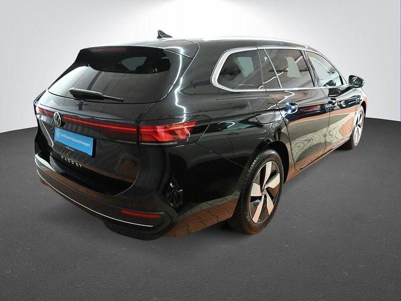 Gebraucht VW Passat Business 150 PS (110 kW) 2025 Schwarz Limousine