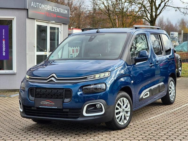 Blau Gebraucht 2019 Citroën Berlingo Feel Van / Kleinbus | 19.490 € (Guter Preis) - Bild 1/4
