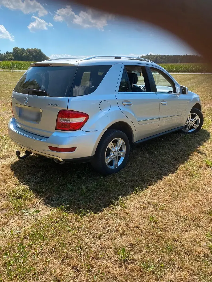 Gebraucht Mercedes ML350 230 PS (169 kW) 2011 Silber SUV