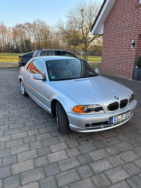Gebraucht BMW 323 170 PS (125 kW) 2000 Silber Cabrio