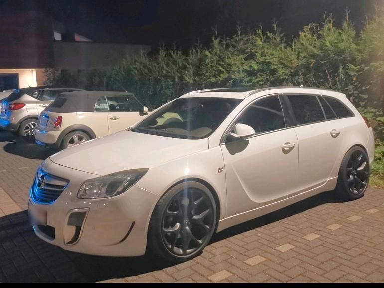 Gebraucht Opel Insignia OPC 340 PS (250 kW) 2012 Weiß Kombi