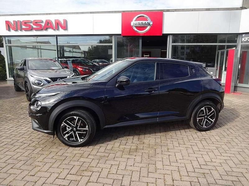 Schwarz Neu 2025 Nissan Juke N-Connecta SUV | 29.970 € (Etwas zu teuer) - Bild 1/4