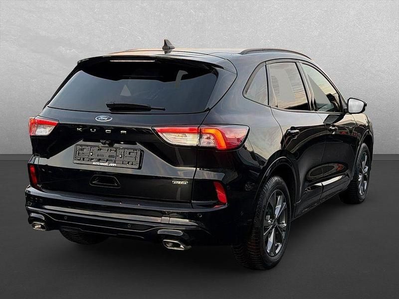 Second-hand Ford Kuga ST-Line X 224 CP (164 kW) 2022 Negru SUV