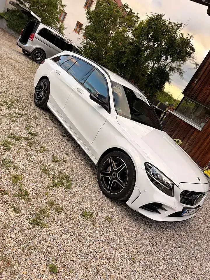 Gebraucht Mercedes C400 AMG line 333 PS (244 kW) 2019 Weiß Kombi