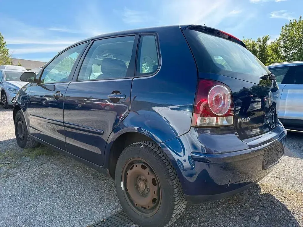 Gebraucht VW Polo Comfortline 80 PS (58 kW) 2005 Blau Kleinwagen