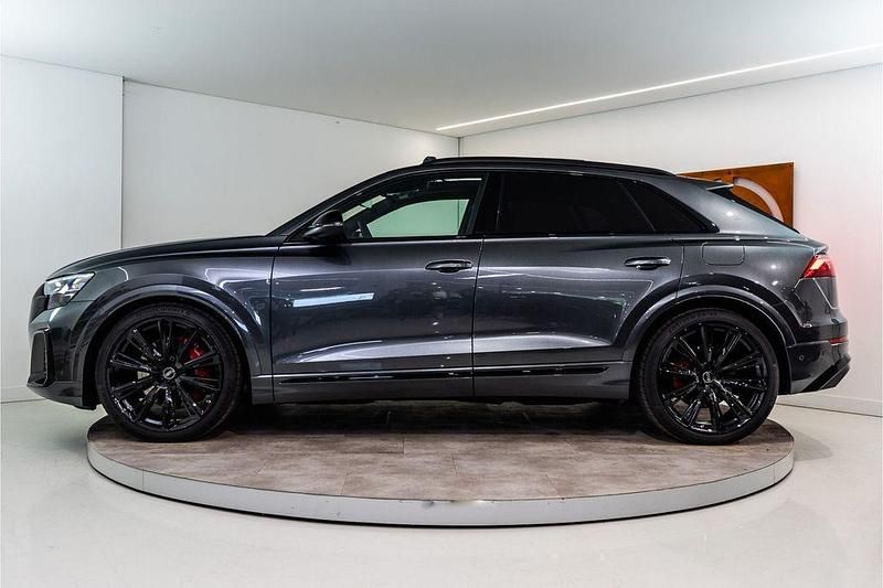 Ny Audi Q8 Competition 489 HK (359 kW) 2025 Grå SUV