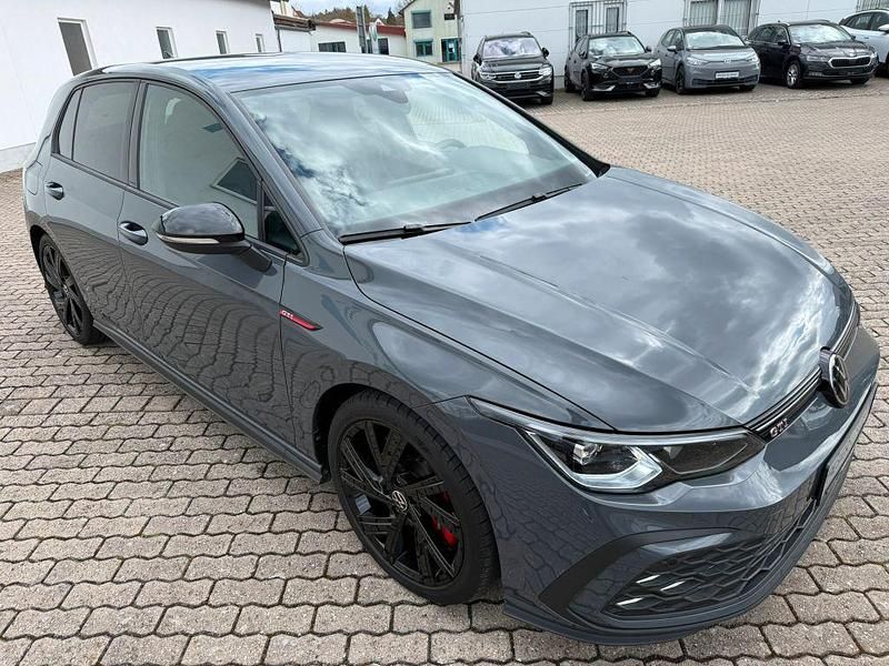 Gebraucht VW Golf VIII Style 245 PS (180 kW) 2023 Delfingrau metallic Limousine