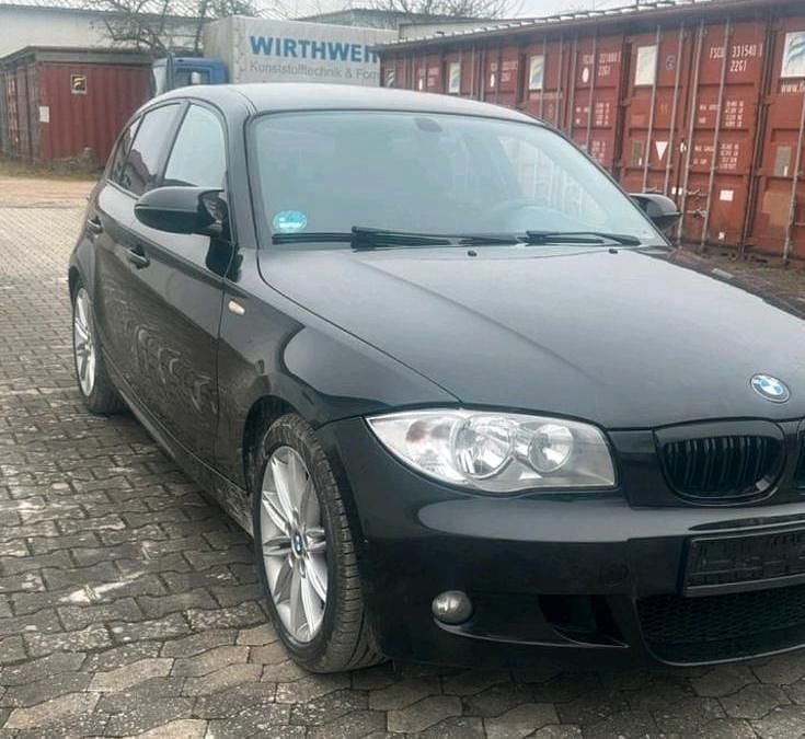 Gebraucht BMW 116 M Sport 122 PS (89 kW) 2006 Schwarz Kleinwagen