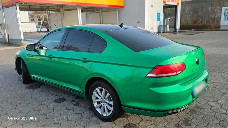 Gebraucht VW Passat 150 PS (110 kW) 2014 Schwarz Limousine