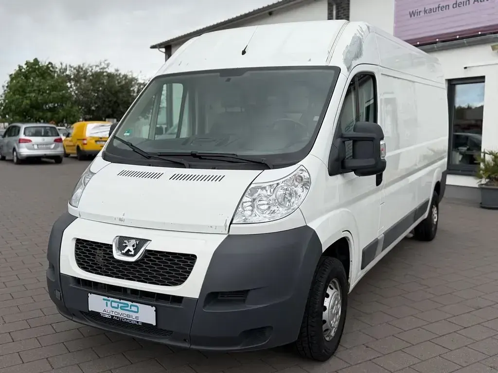 Gebraucht Peugeot Boxer Avantage 131 PS (96 kW) 2013 Weiß Van