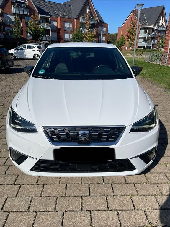 Weiß Gebraucht 2019 Seat Ibiza XCELLENCE Limousine | 9.750 € (Superpreis) - Bild 1/4