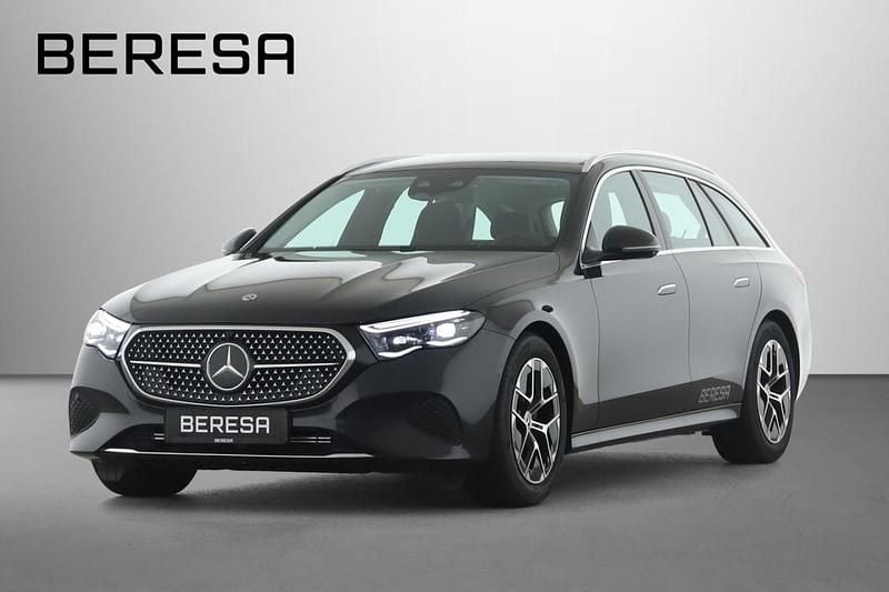 Grau Gebraucht 2025 Mercedes E200 Avantgarde Kombi | 57.990 € (Teuer) - Bild 1/4