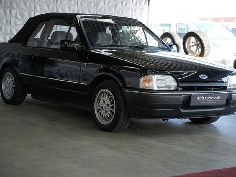 Gebraucht Ford Escort Ghia 1989 Schwarz