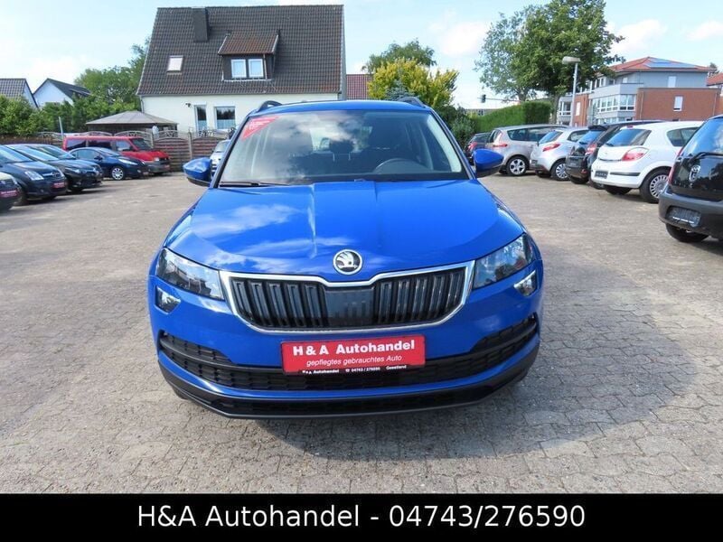 Blau Gebraucht 2019 Skoda Karoq Ambition SUV | 15.999 € (Superpreis) - Bild 1/4