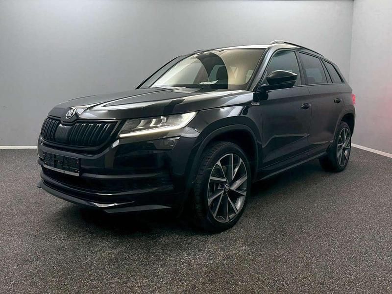 Schwarzmagic perleffekt Gebraucht 2020 Skoda Kodiaq SportLine SUV | 28.999 € (Fairer Preis) - Bild 1/4
