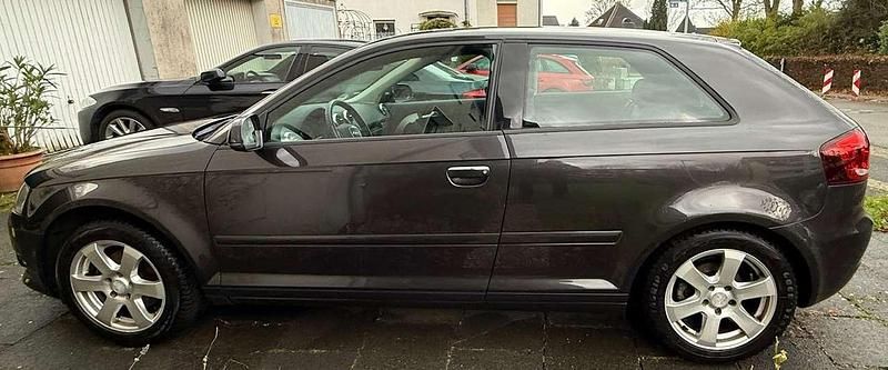 Gebraucht Audi A3 Ambition 125 PS (91 kW) 2010 Grau Limousine