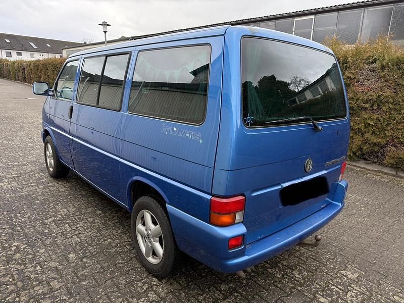 Second-hand VW T4 151 CP (111 kW) 1998 Albastru Van