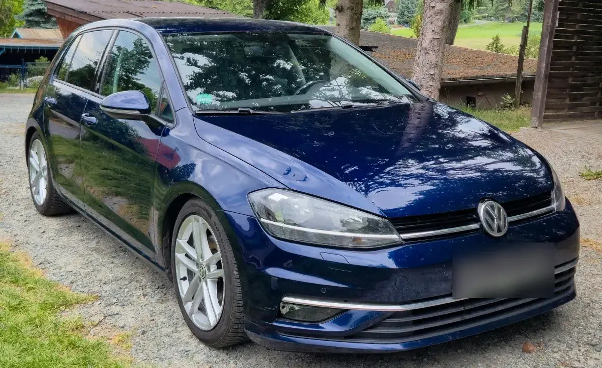 Gebraucht VW Golf VII Sound 116 PS (85 kW) 2018 Blau Kleinwagen