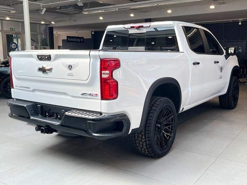 Gebraucht Chevrolet Silverado 426 PS (313 kW) 2025 Weiß SUV