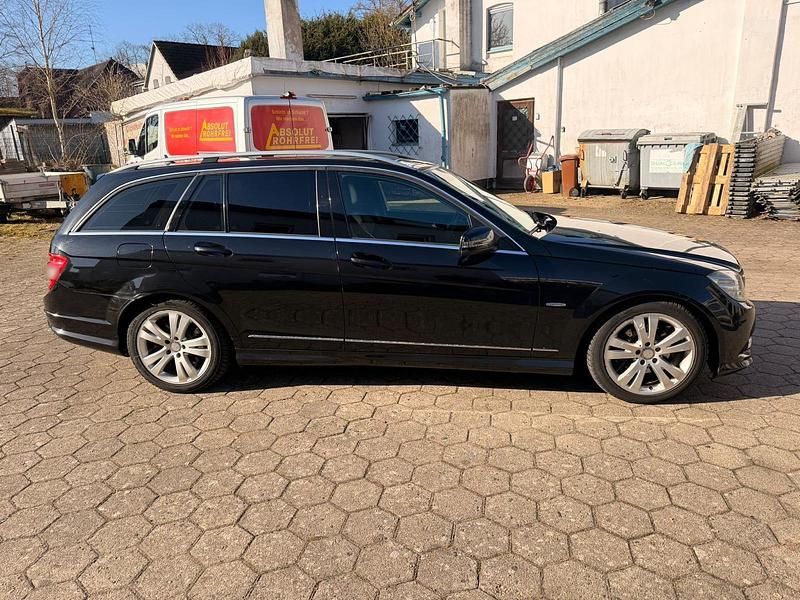 Gebraucht Mercedes C250 204 PS (150 kW) 2009 Schwarz Kombi