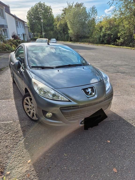 Silber Gebraucht 2010 Peugeot 207 CC Premium Cabrio | 3.150 € (Guter Preis) - Bild 1/4