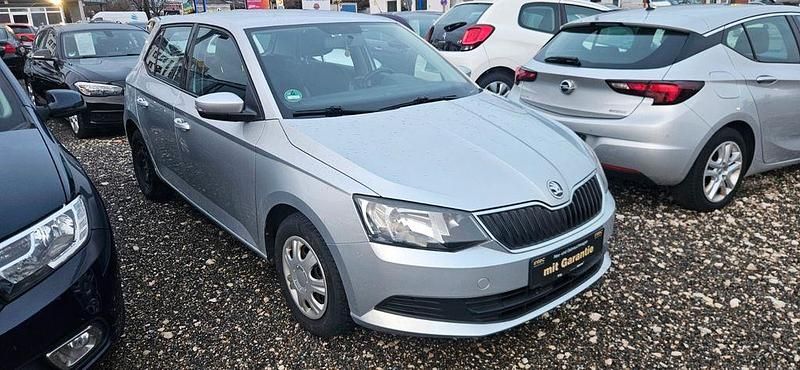 Gebraucht Skoda Fabia Ambition 75 PS (55 kW) 2015 Silber Limousine