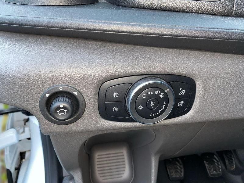 Brugt Ford Transit Trend 170 HK (125 kW) 2024 Hvid MPV