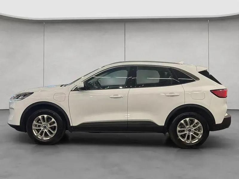Gebraucht Ford Kuga Titanium 152 PS (111 kW) 2022 Weiß SUV