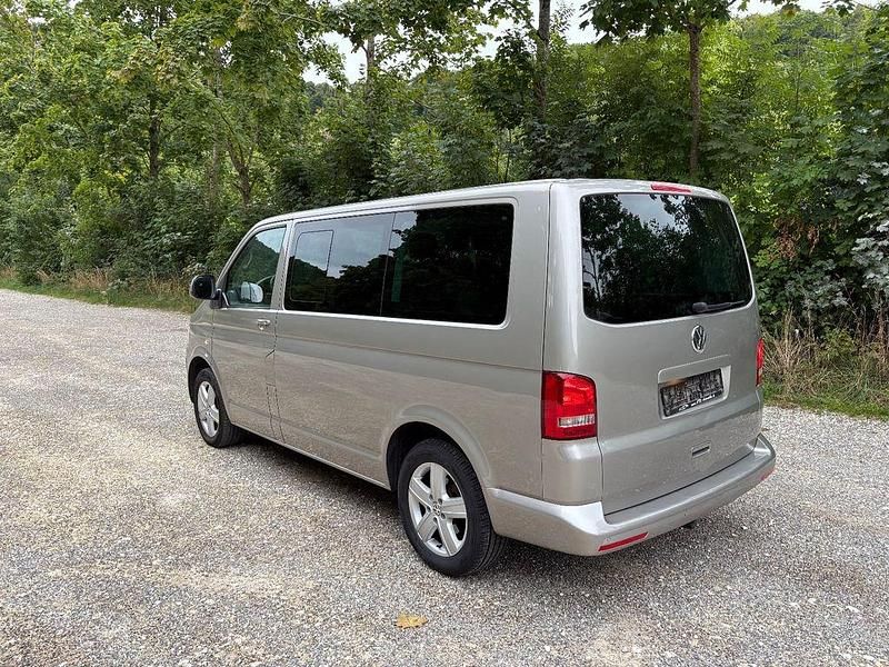 Gebraucht VW Multivan Comfortline 179 PS (131 kW) 2014 Braun Van