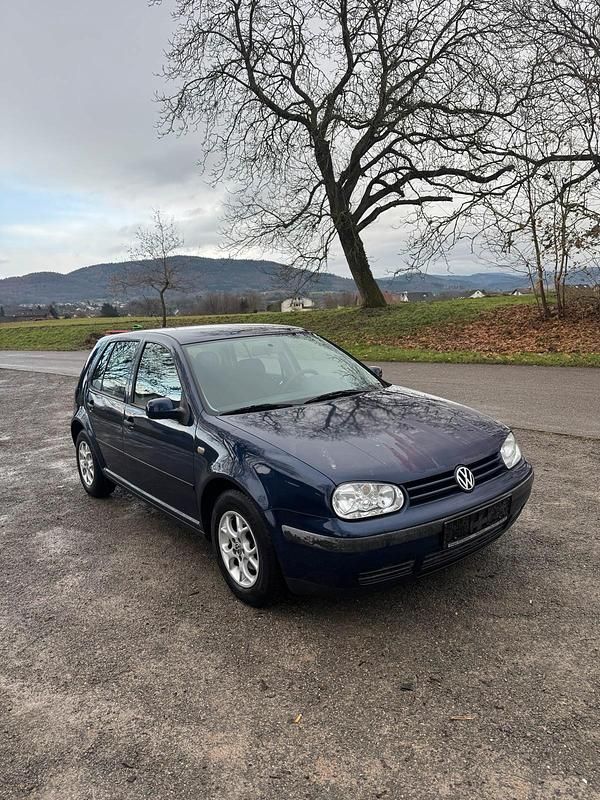 Blau Gebraucht 1999 VW Golf IV Kleinwagen | 999 € (Guter Preis) - Bild 1/4