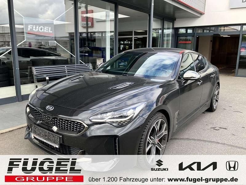 Komplett schwarz foliert Gebraucht 2017 Kia Stinger 3 Limousine | 29.995 € (Fairer Preis) - Bild 1/4