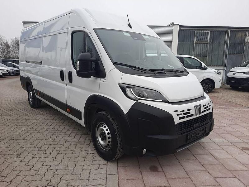 Gebraucht Fiat Ducato 179 PS (131 kW) 2024 Ducato weiß Van