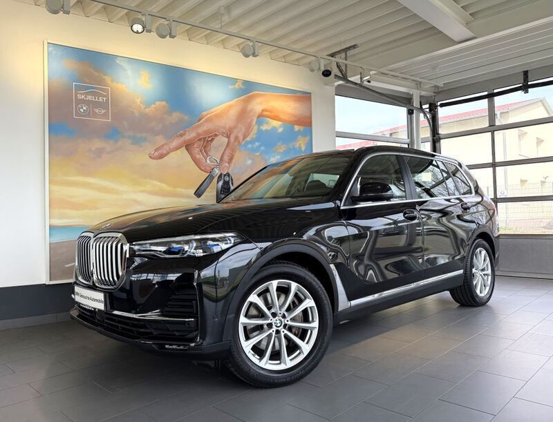 Black sapphire metallic Gebraucht 2019 BMW X7 Sport Line SUV | 56.720 € (Guter Preis) - Bild 1/4