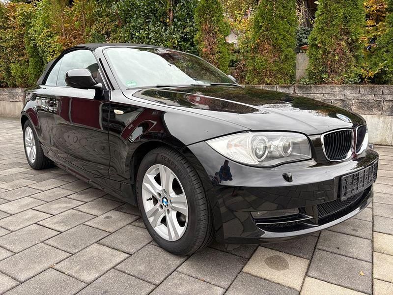 Schwarz Gebraucht 2010 BMW 118 Cabriolet Advantage Cabrio | 7.400 € (Fairer Preis) - Bild 1/4