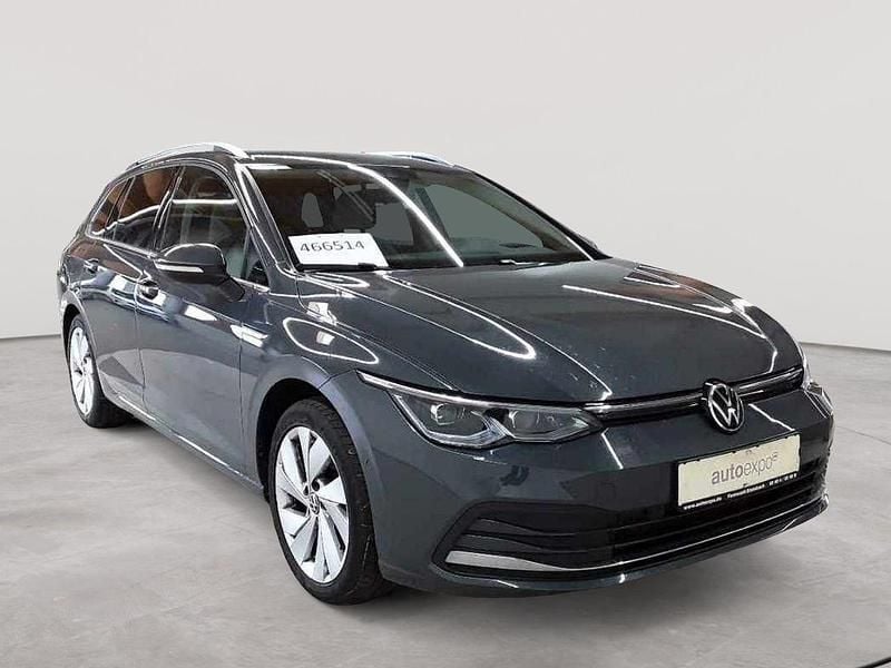 Gebraucht VW Golf VIII Style 150 PS (110 kW) 2021 Delfingrau metallic Kombi