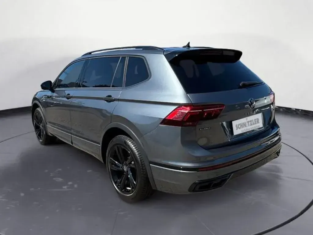 Gebraucht VW Tiguan Allspace R-line 200 PS (147 kW) 2023 Grau SUV