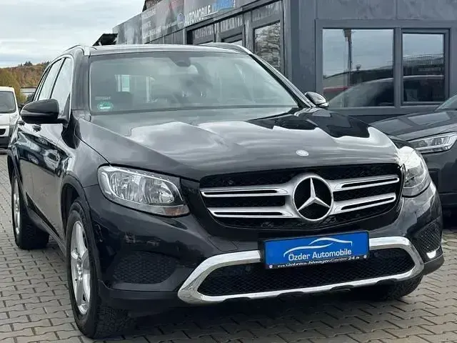 Gebraucht Mercedes GLC220 194 PS (142 kW) 2015 Schwarz SUV