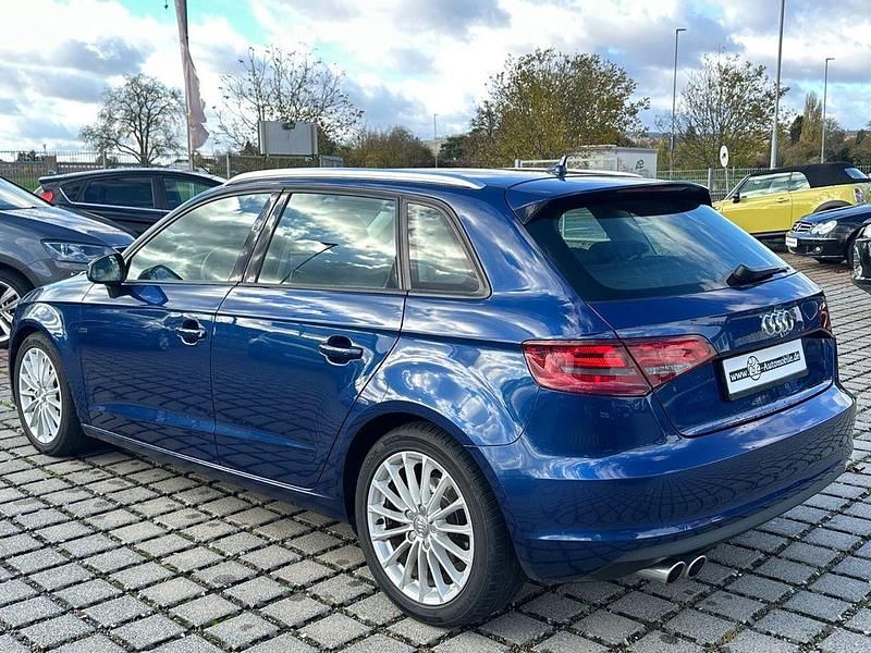 Gebraucht Audi A3 Ambition 150 PS (110 kW) 2013 Blau Limousine