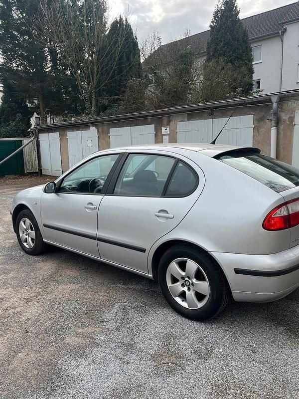Silber Gebraucht 2004 Seat Leon Coupé | 1.200 € (Superpreis) - Bild 1/4