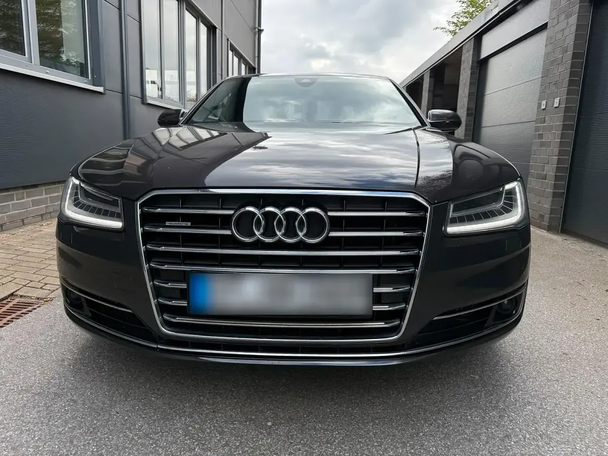 Occasion Audi A8 385 ch (283 kW) 2014 Gris Berline