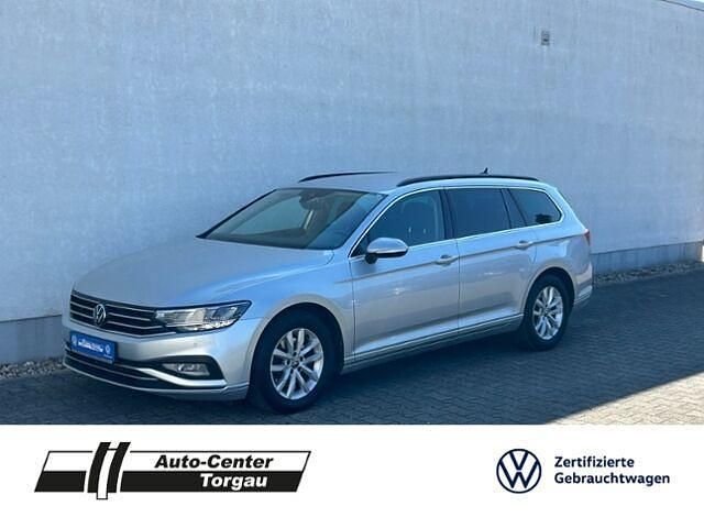 Silber Gebraucht 2021 VW Passat Business Kombi | 17.890 € (Teuer) - Bild 1/2