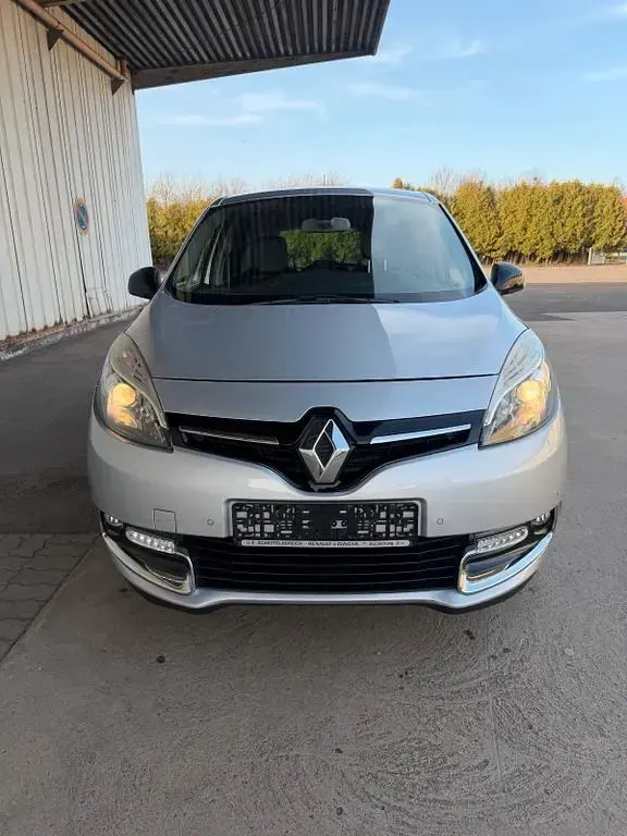 Gebraucht Renault Scénic III Bose Edition 110 PS (80 kW) 2015 Silber Van / Kleinbus