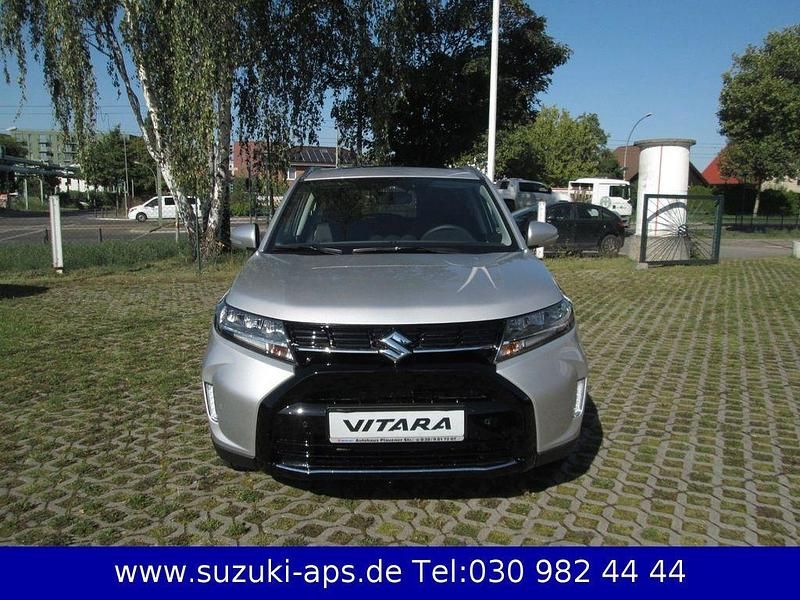 Neu Suzuki Vitara GLX 102 PS (75 kW) 2025 Silber SUV