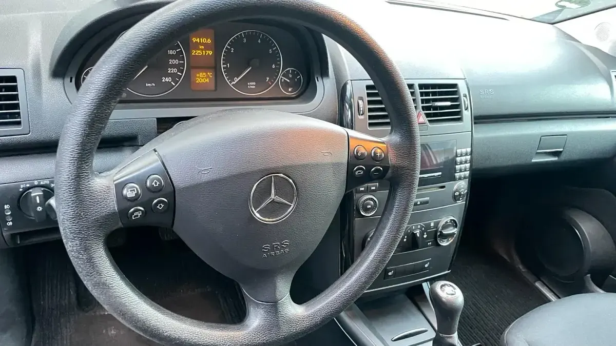 Gebraucht Mercedes A150 100 PS (73 kW) 2007 Silber Kleinwagen